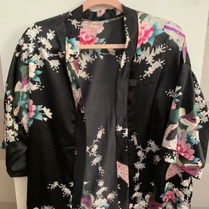 SATIN KIMONO STYLE ROBE